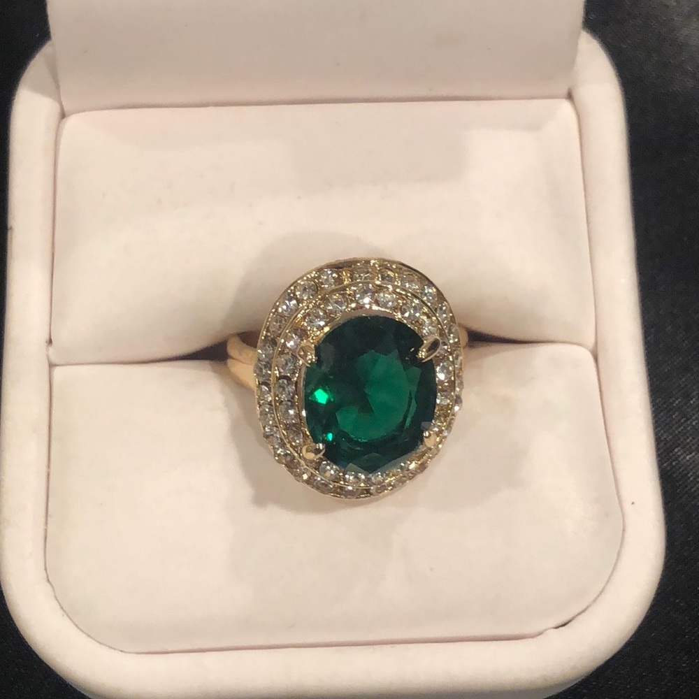 Rhinestone Emerald Stone Colored Ring - image 3